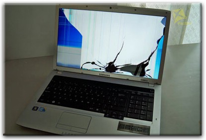 замена матрицы на ноутбуке Samsung в Курске